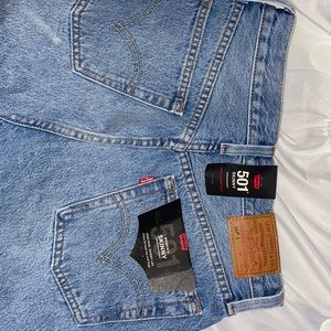 Levi’s 501 skinny jeans
